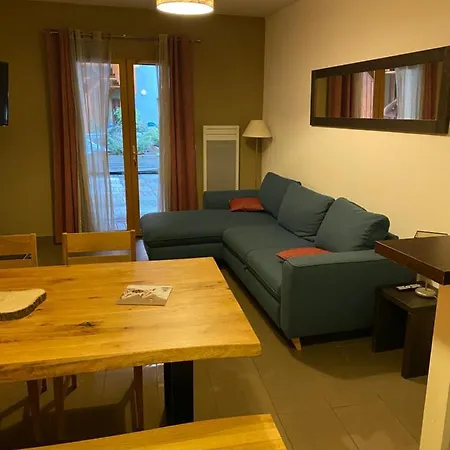 Appartement En Centre Ville A 30M Du Telecabine Font-Romeu-Odeillo-Via Exterior photo